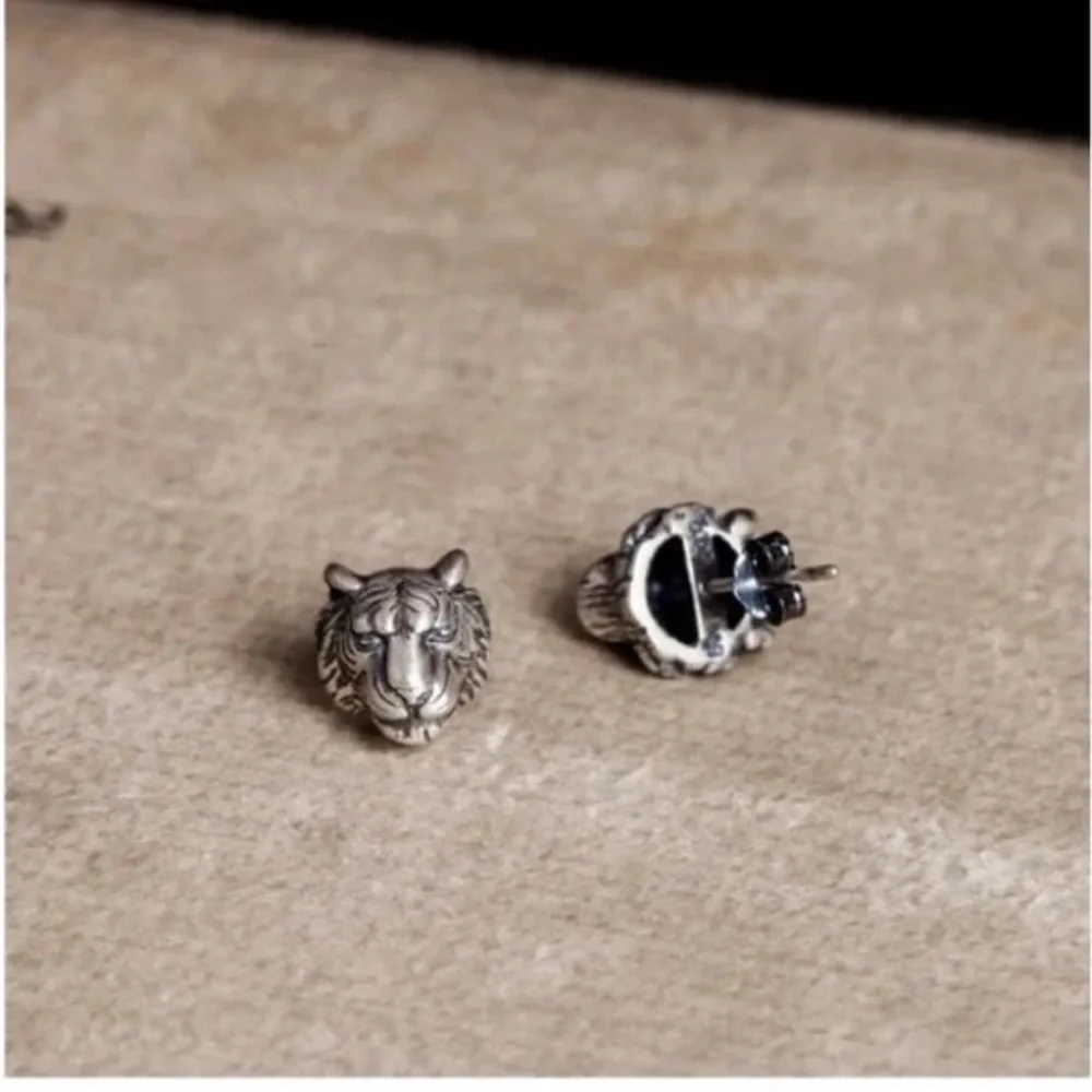 Single accent gothic style tiger head stud earring S925 sterling silver retro